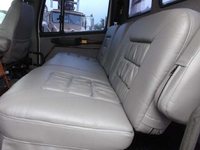 Image #7 (2003 FREIGHTLINER CREW CAB SPORT CHASSIS 5TH WHEEL TRUCK)